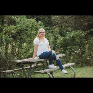 Meet your Posher, Casey